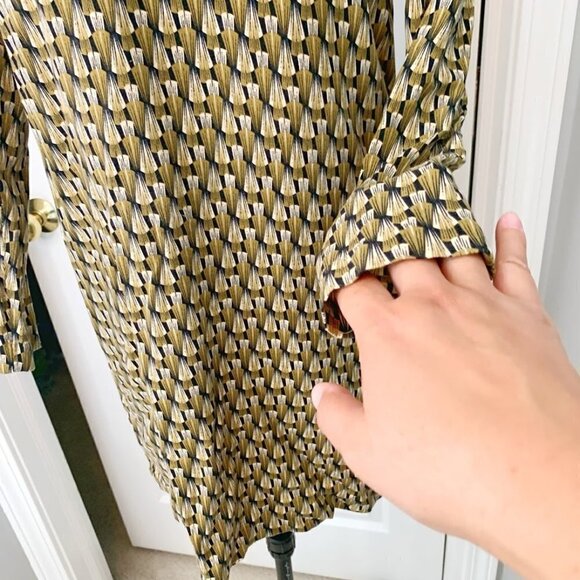 H&M Graphic Geometric Key Hole Back Casual Shift Dress - Picture 4 of 11